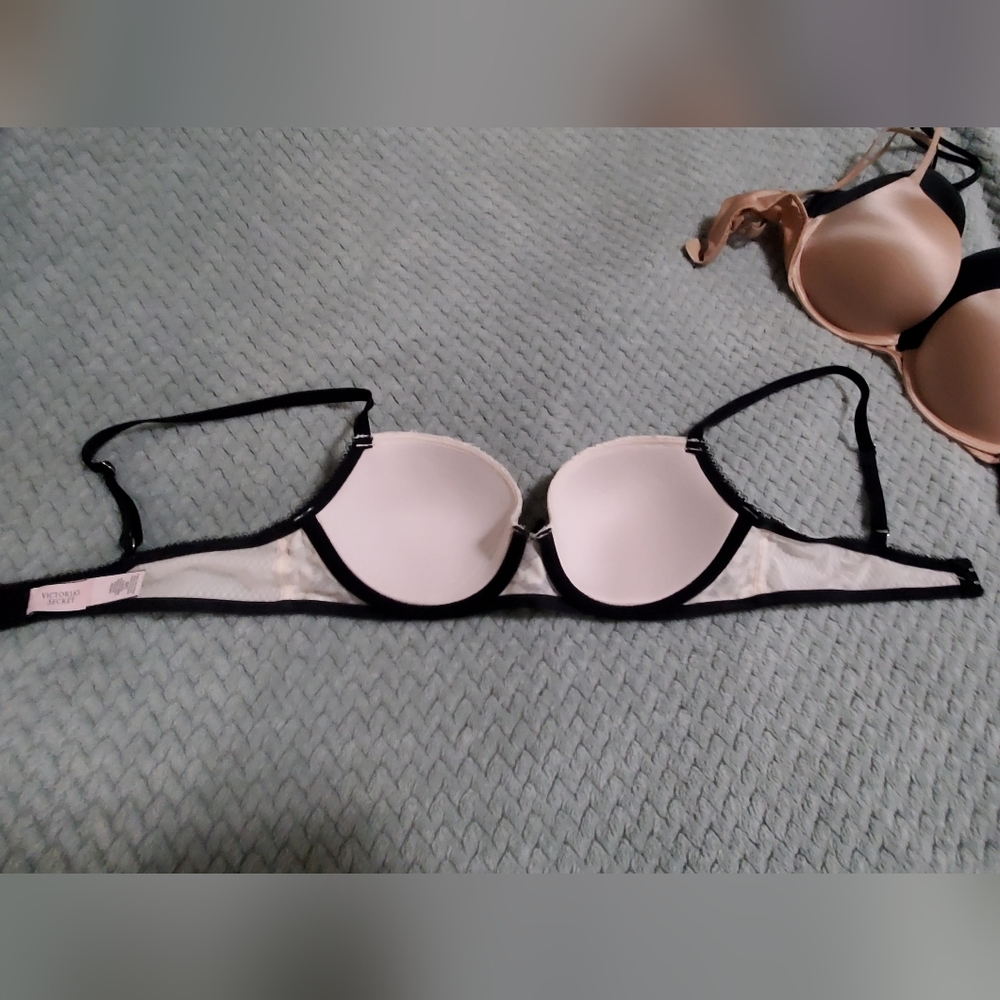 Victoria Secret 34B Bra - Picture 2 of 5